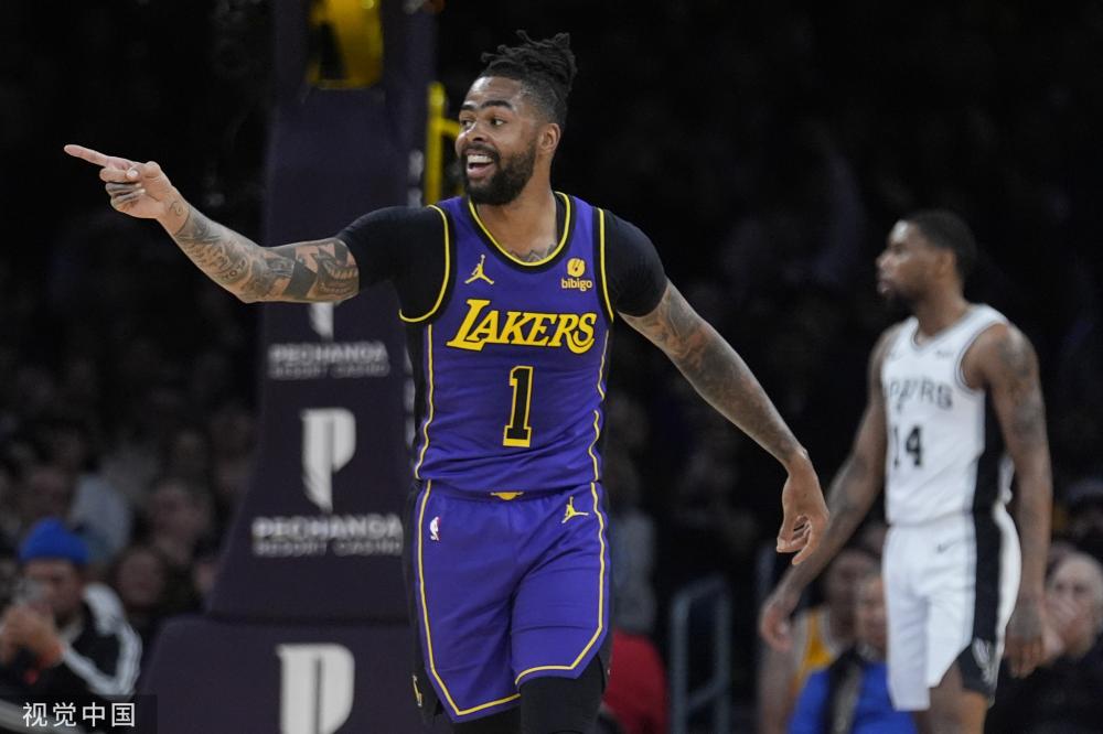 潭中带领勒 潭中带领勒